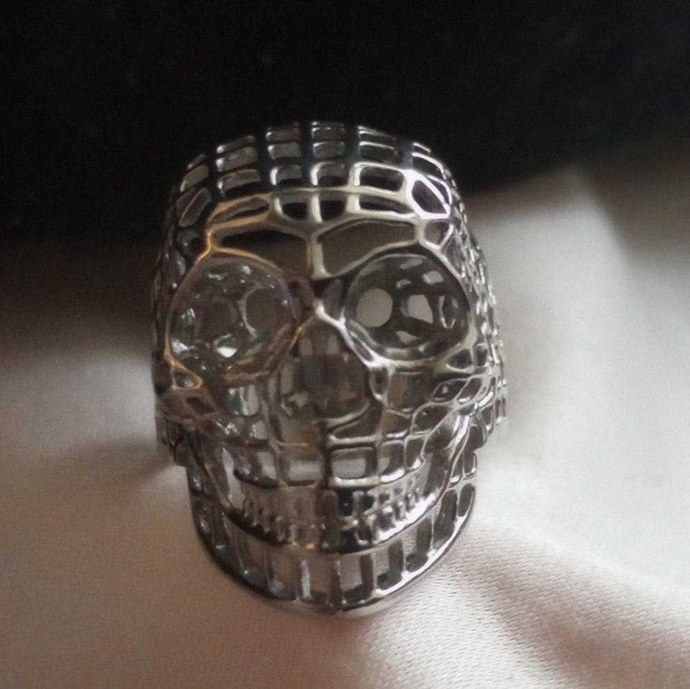 Mesh Skull Ring Size 12 in Stainless Steel